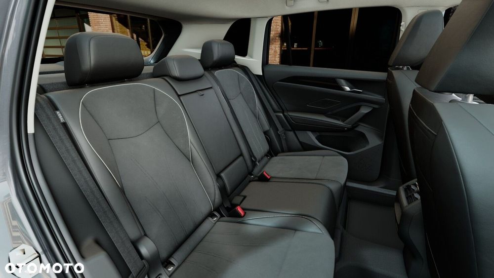 Volkswagen Tiguan 2.0 TDI Elegance DSG - 13