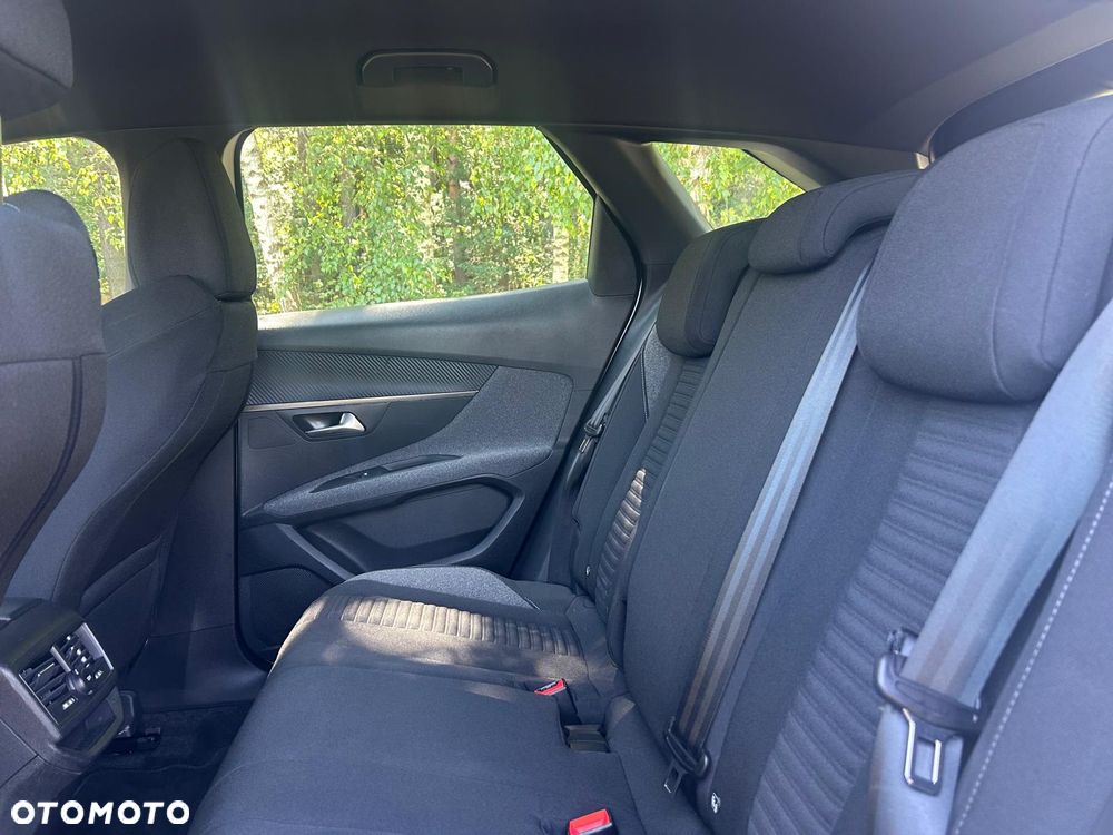 Peugeot 3008 1.5 BlueHDi Active S&S EAT8 - 22