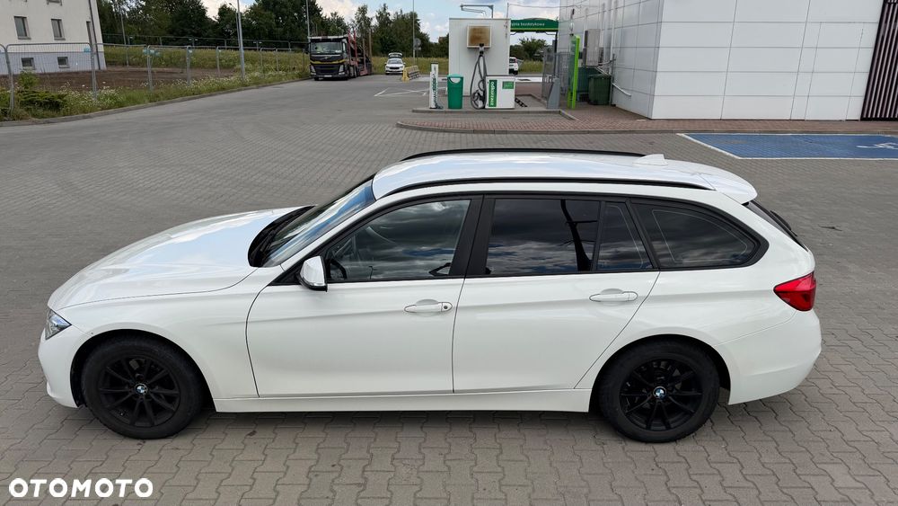 BMW Seria 3 318i - 19
