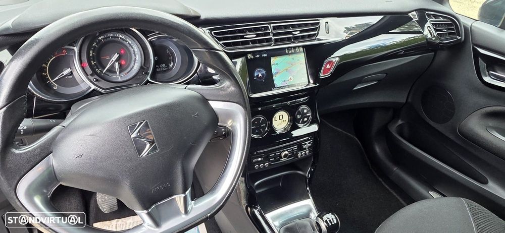 Citroën DS3 1.6 e-HDi So Chic - 9