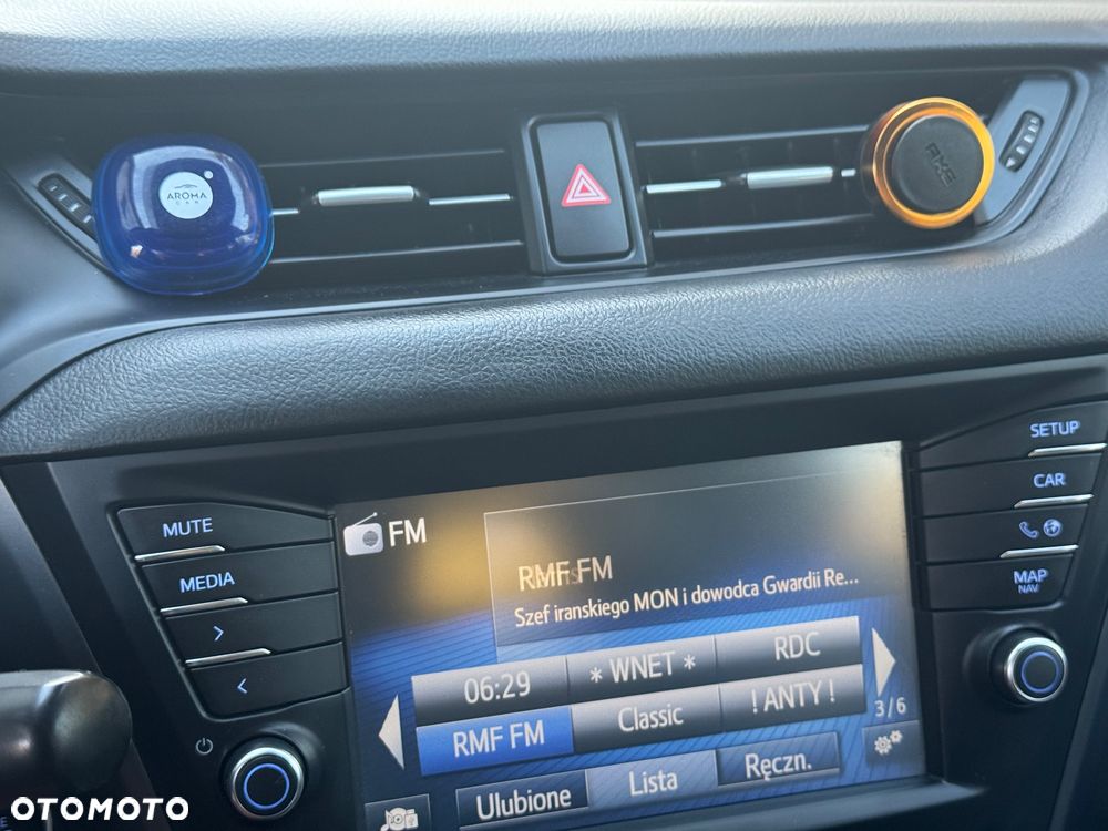 Toyota Avensis 2.0 D-4D Prestige - 34