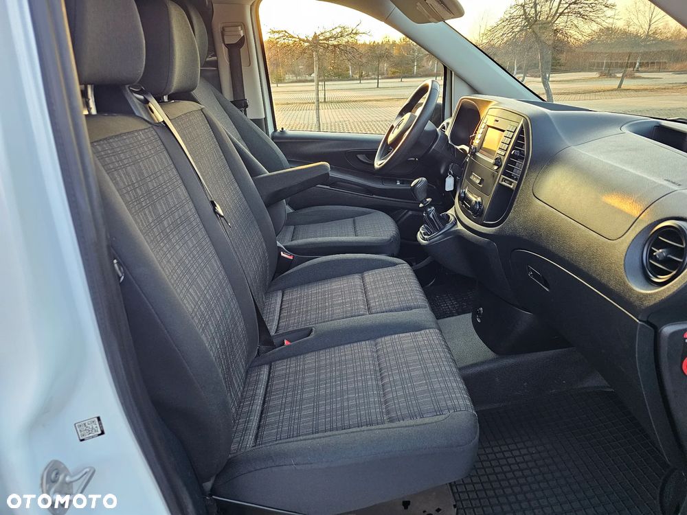 Mercedes-Benz Vito - 24