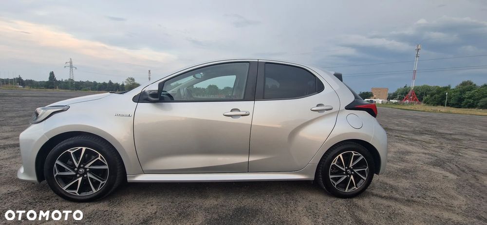 Toyota Yaris - 4