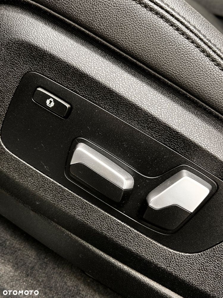 BMW X5 xDrive25d - 29