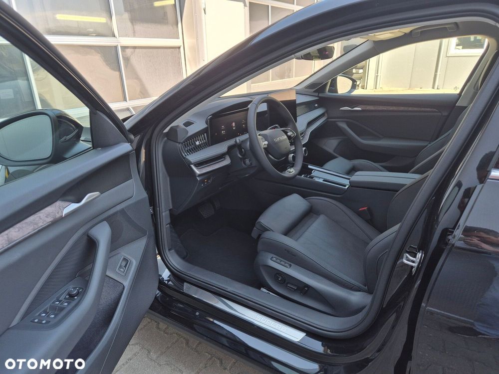 Skoda Superb 2.0 TDI SCR 4x4 L&K DSG - 13