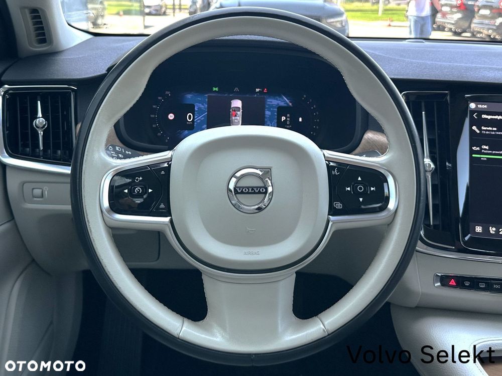 Volvo S90 - 25