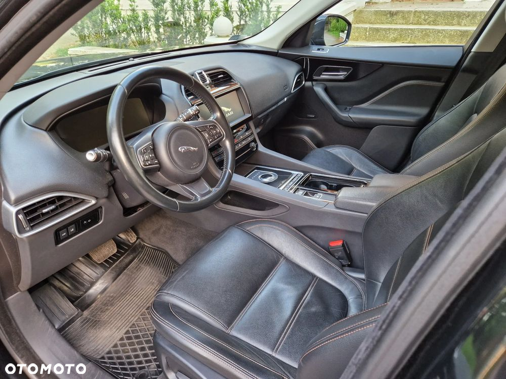 Jaguar F-Pace 2.0 i4D AWD Prestige - 10
