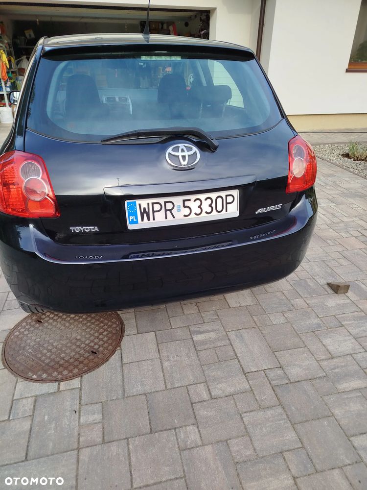 Toyota Auris - 8