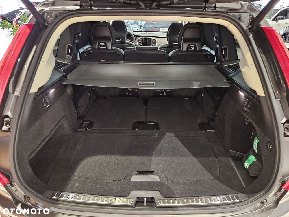 Volvo XC 90 - 39