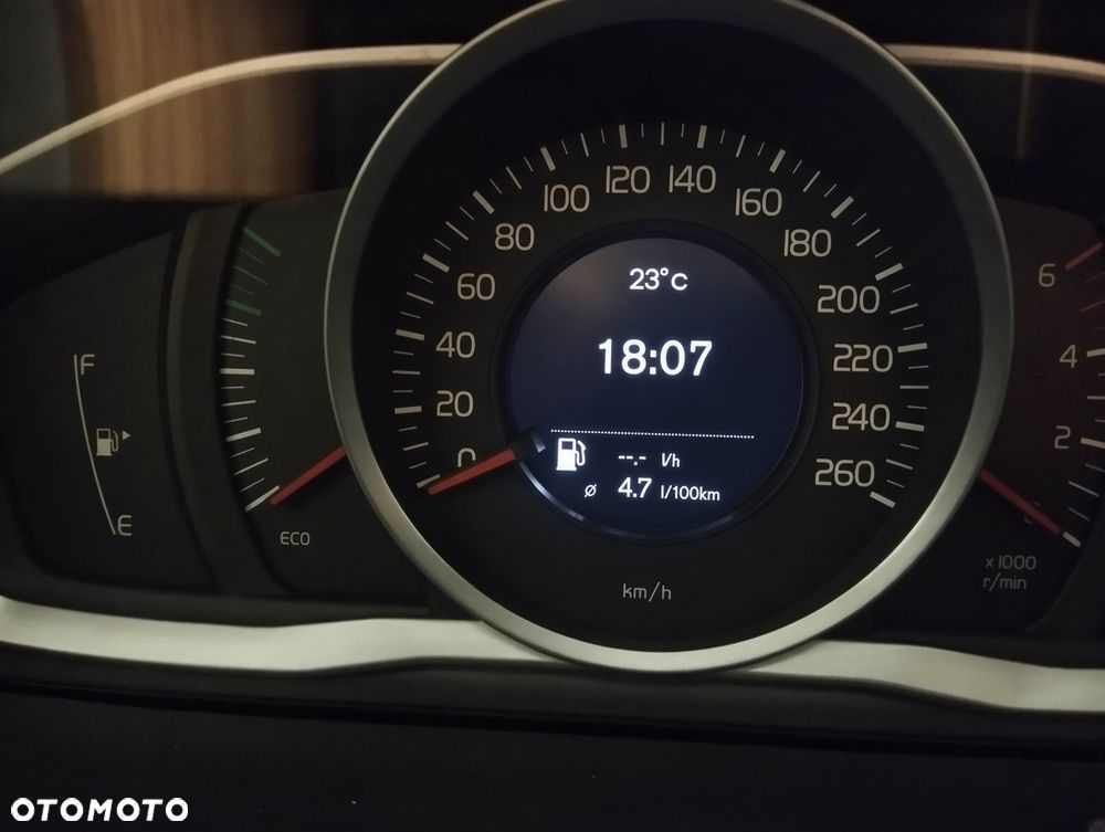 Volvo V60 D2 Momentum - 5