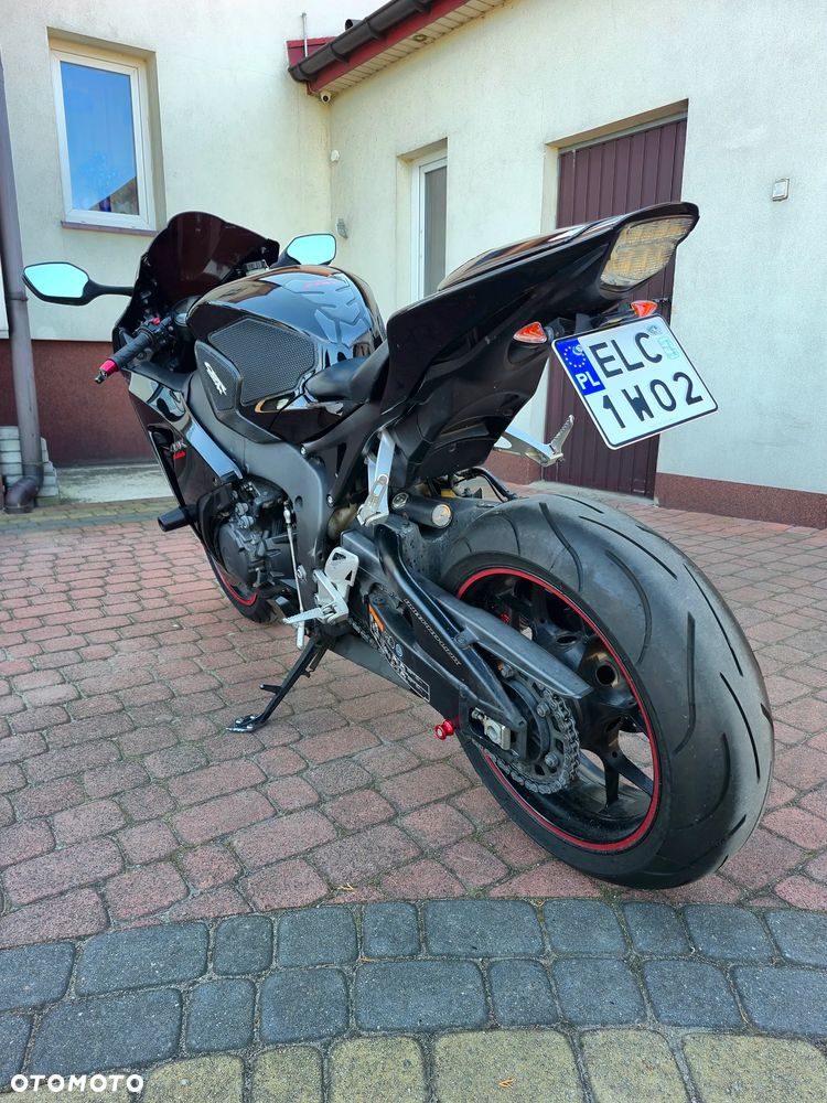 Honda CBR - 9