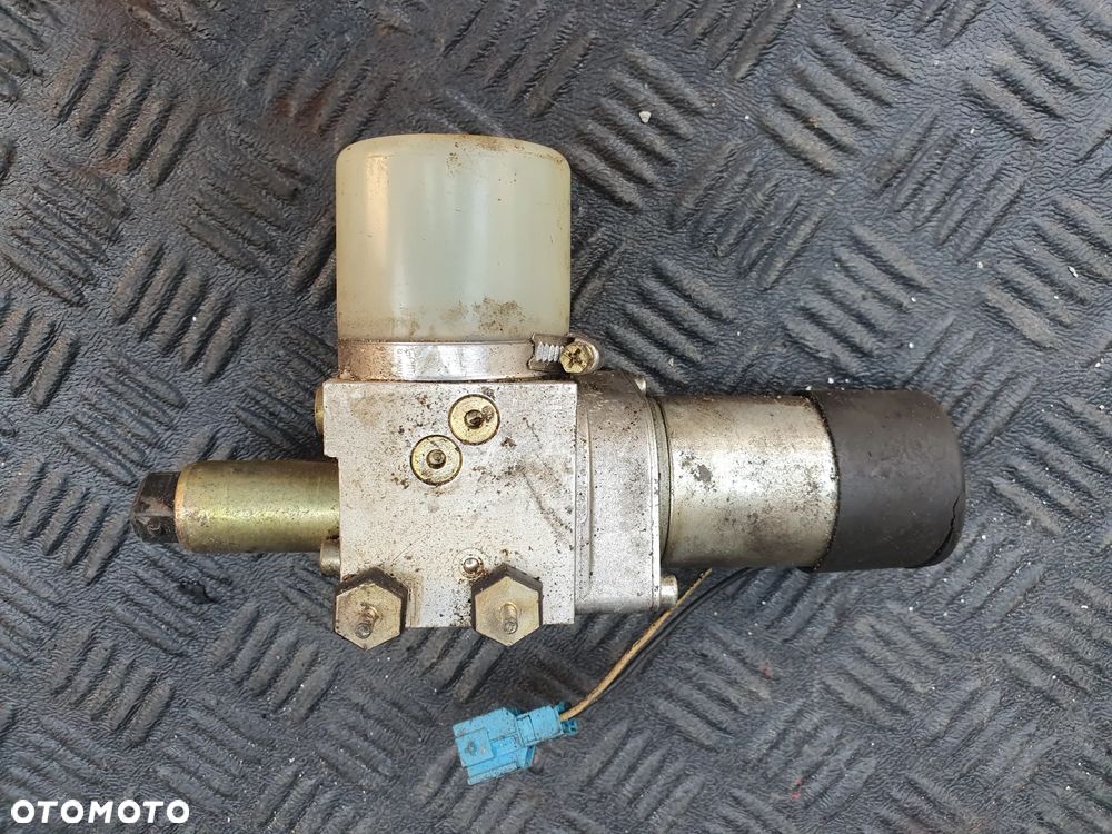 Mechanizm domykania klapy bagażnika BMW 7 (E65, E66, E67) 7202865 - 4