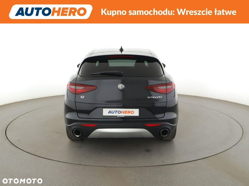 Alfa Romeo Stelvio 2.0 Turbo Q4 - 7