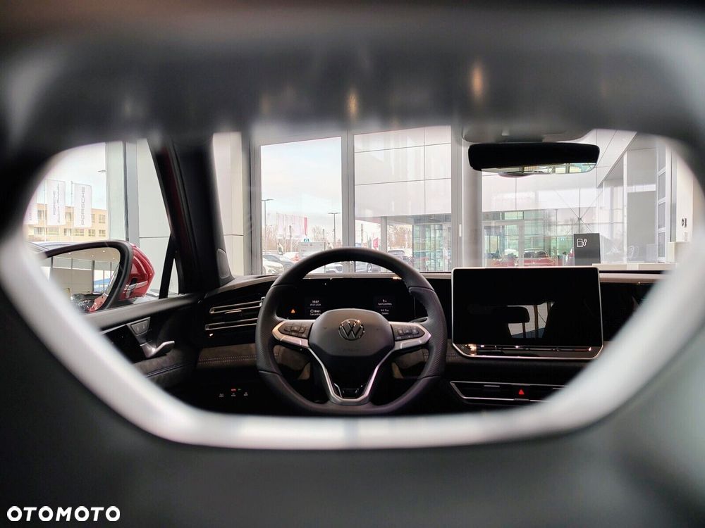 Volkswagen Tiguan - 27