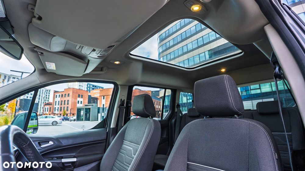 Ford Tourneo Connect 1.0 EcoBoost Titanium - 26