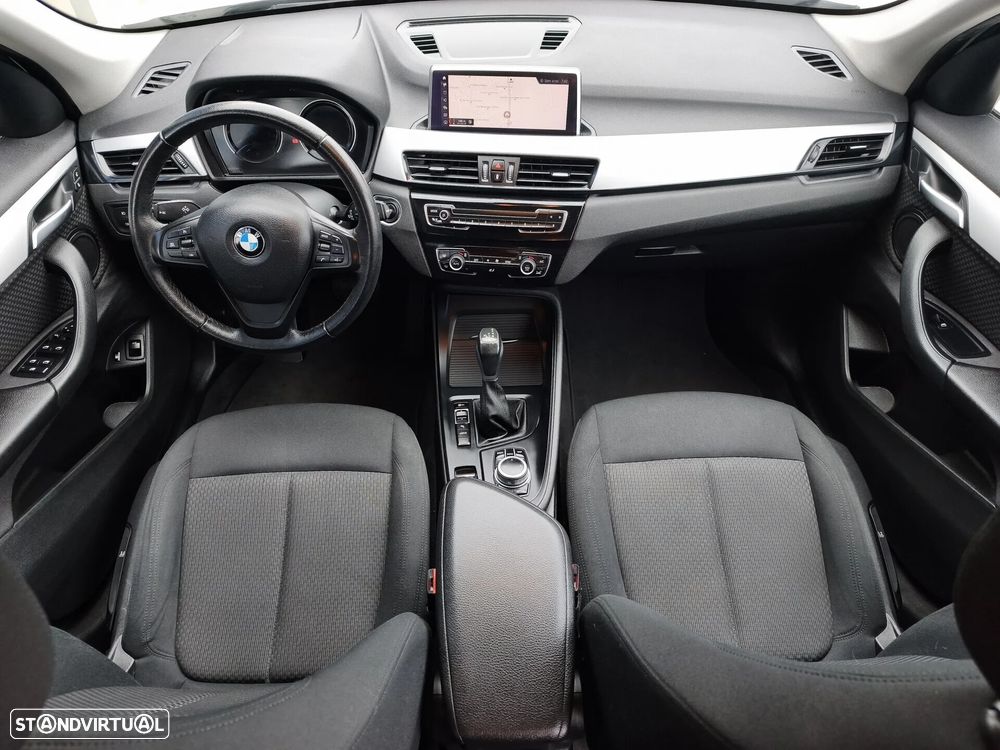 BMW X1 25 e xDrive Corporate Edition - 17