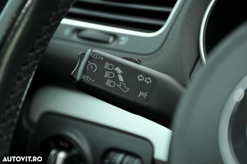 Volkswagen Golf 2.0 TDI DPF Trendline - 21