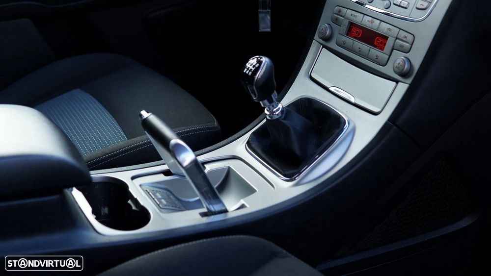 Ford Galaxy 2.0 TDCi Titanium - 21