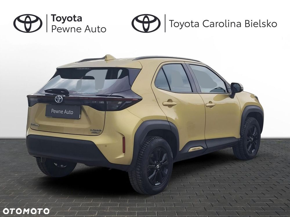 Toyota Yaris Cross Hybrid 1.5 Comfort 4x4 - 23