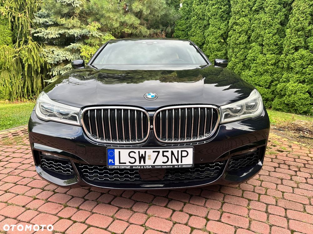 BMW Seria 7 750Li xDrive - 2