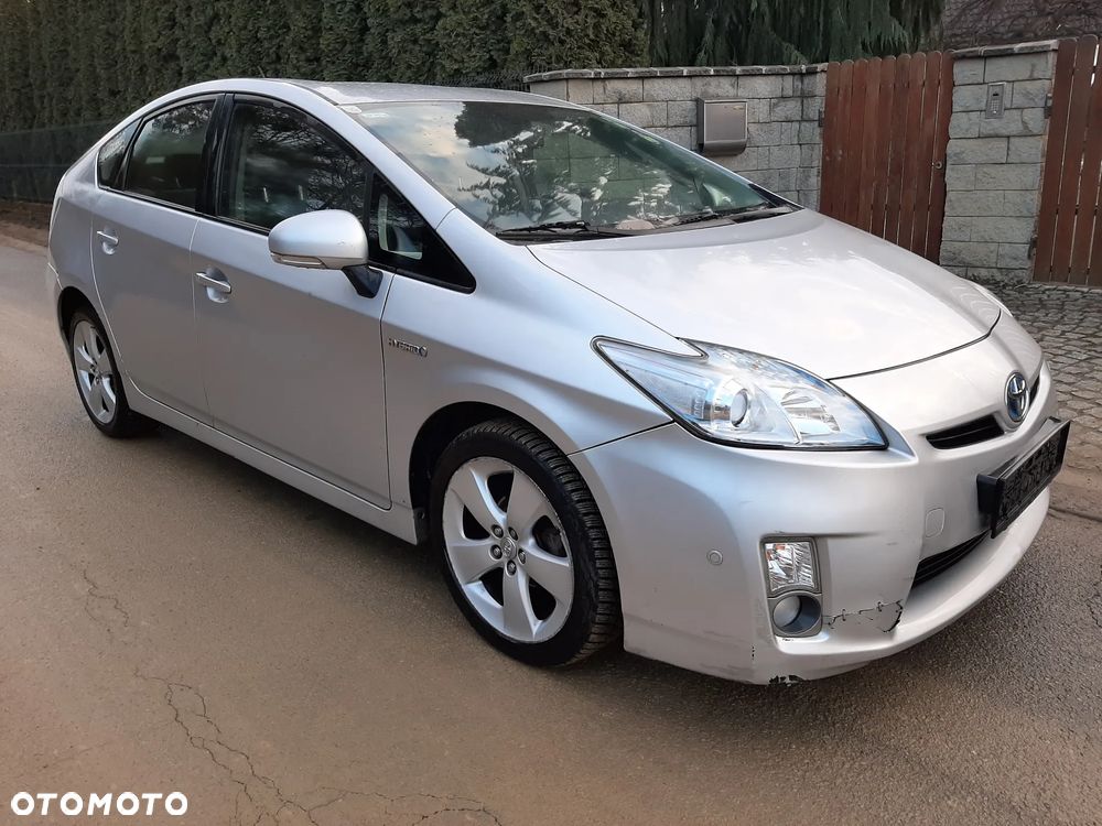 Toyota Prius - 3