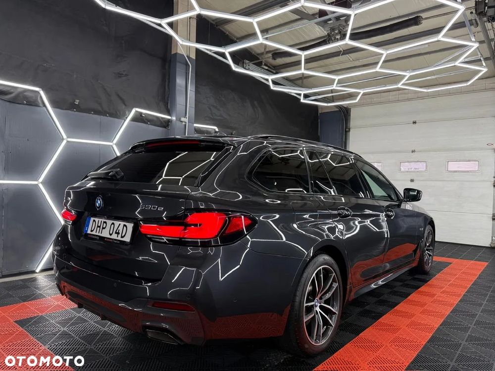 BMW Seria 5 530e xDrive M Sport sport - 11