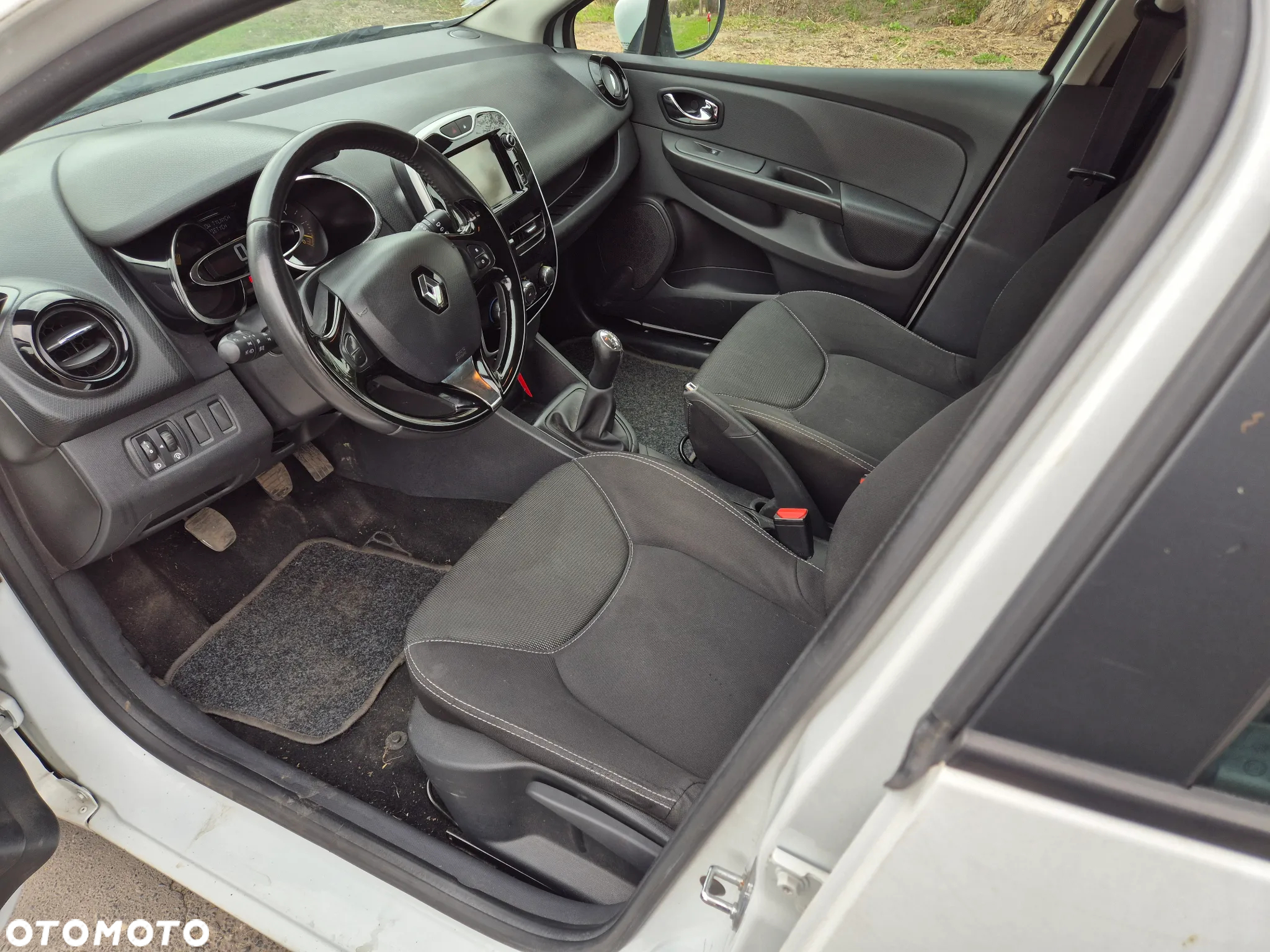 Renault Clio 1.5 dCi Alize - 12