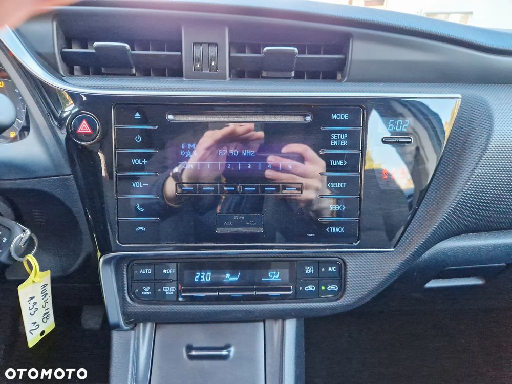 Toyota Auris 1.33 Dual-VVT-i Comfort - 17