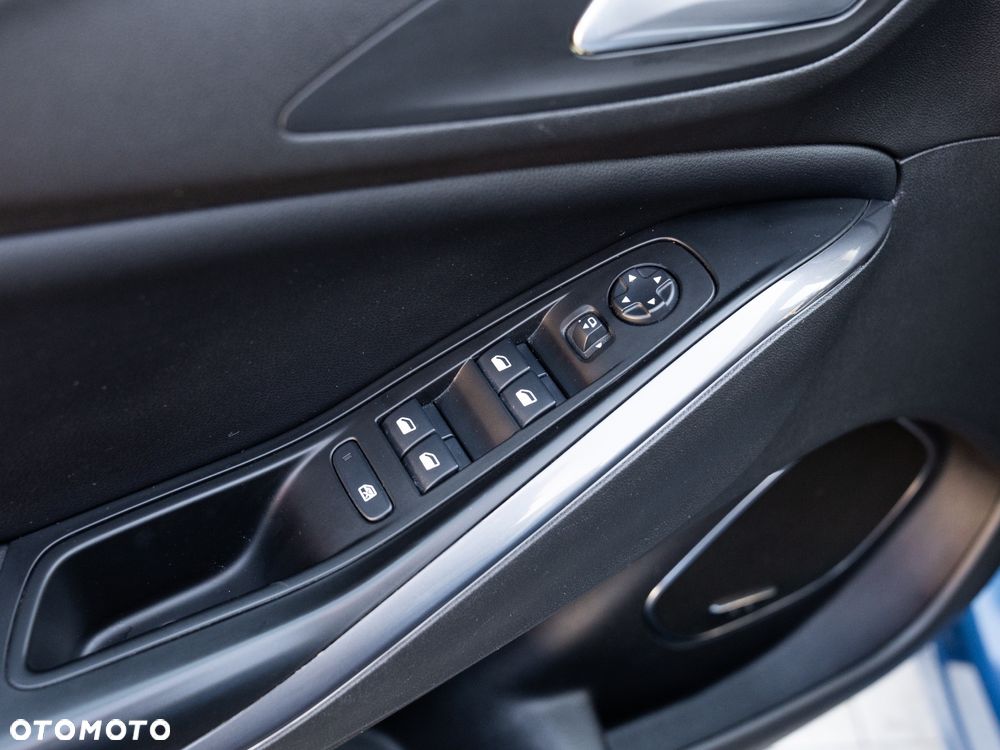 Opel Grandland X 2.0 D Start/Stop Automatik Design Line - 31