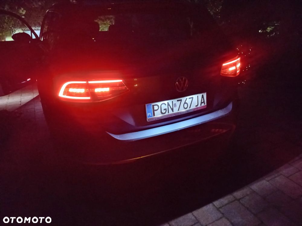 Volkswagen Passat 2.0 TDI BMT Highline DSG - 24