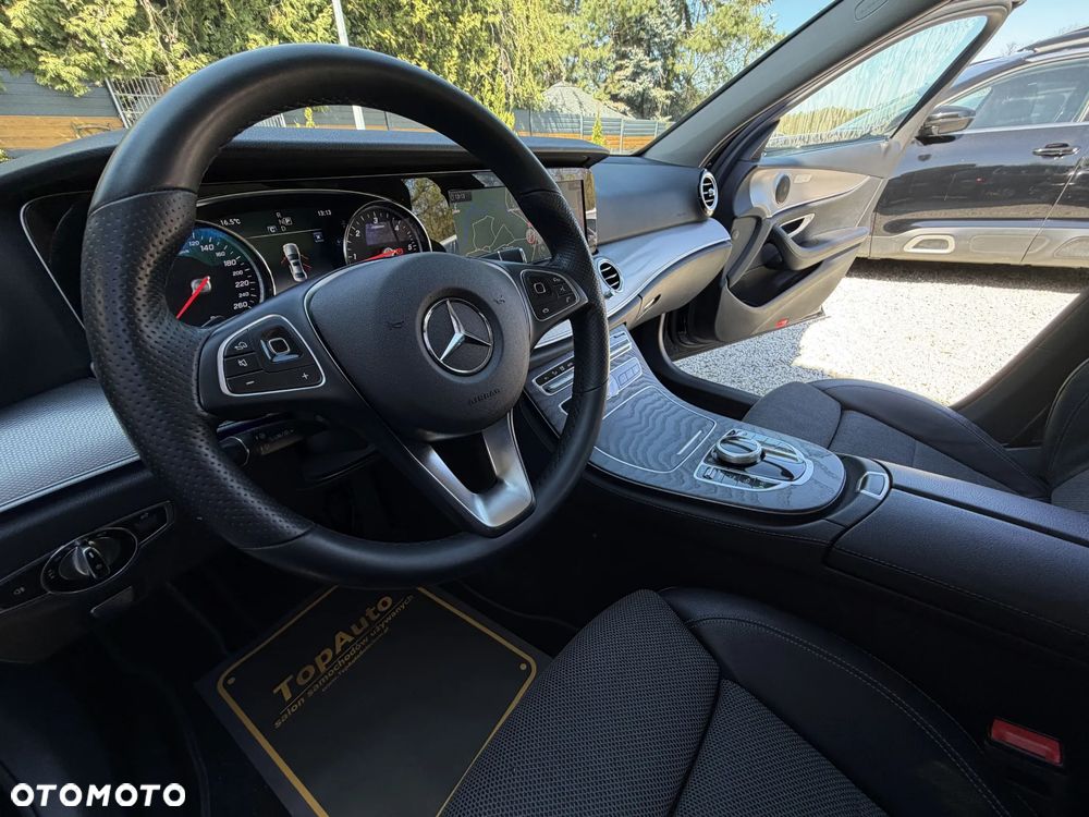 Mercedes-Benz Klasa E 220 d 9G-TRONIC - 20