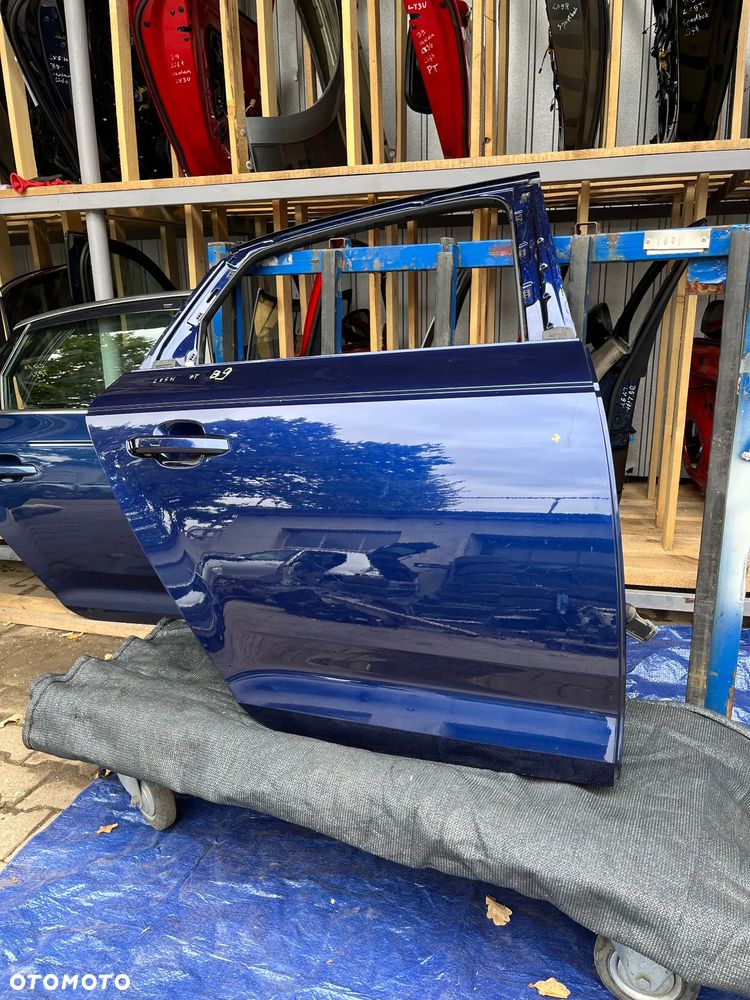 AUDI A4 B9 SEDAN DRZWI PRAWY TYŁ LX5H PRAWE ** - 2