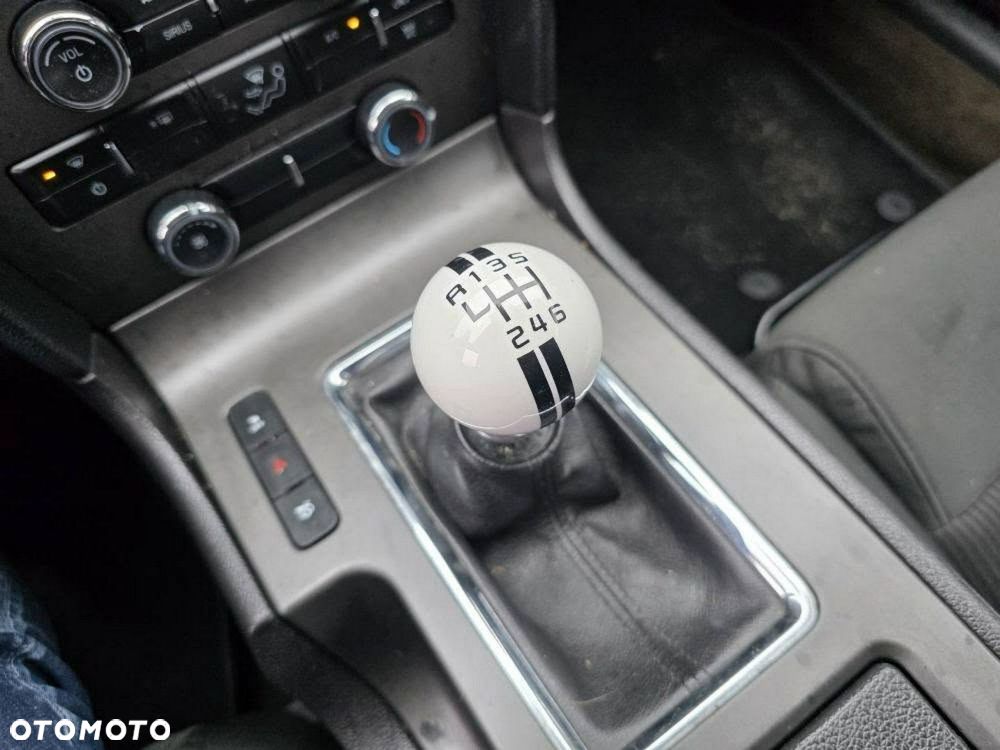 Ford Mustang 3.7 V6 - 23