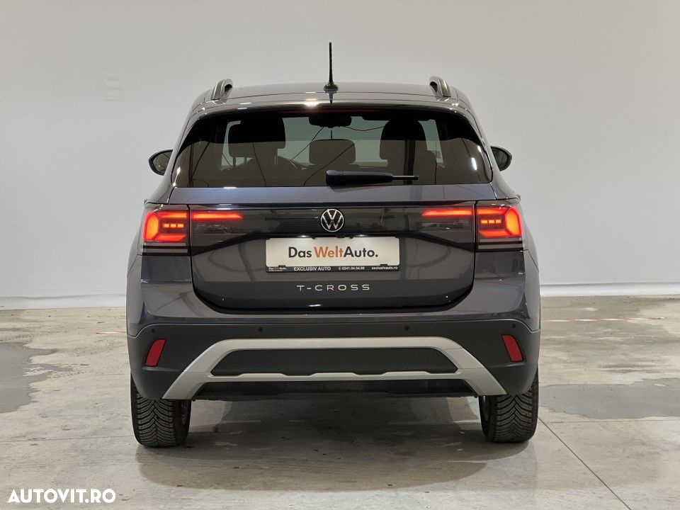 Volkswagen T-Cross - 34