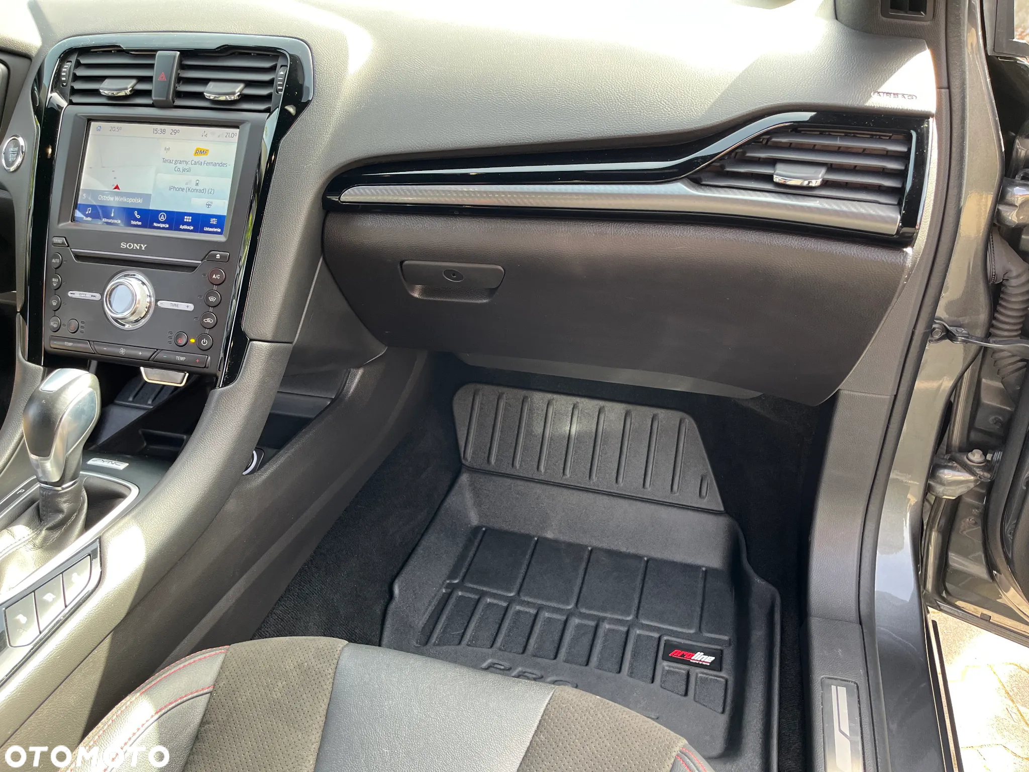 Ford Mondeo - 34
