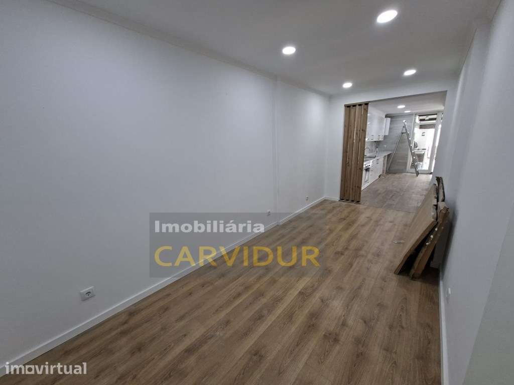 Baixa da Banheira Remodelação total R/C com quintal e anexo - Grande imagem: 2/24