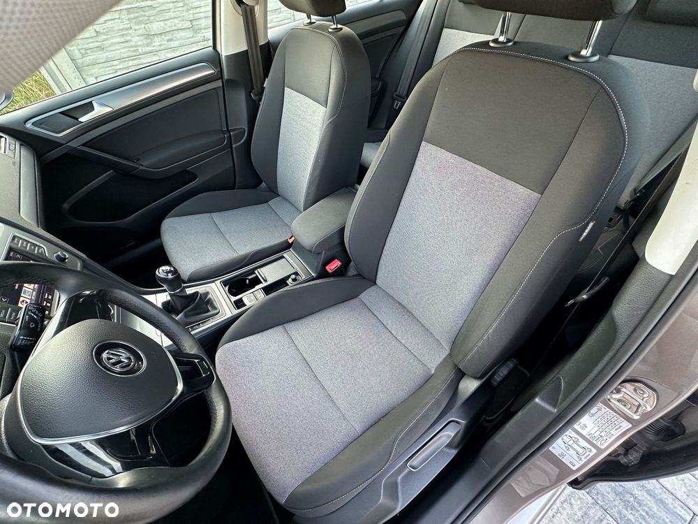 Volkswagen Golf 1.6 BlueTDI Comfortline - 10