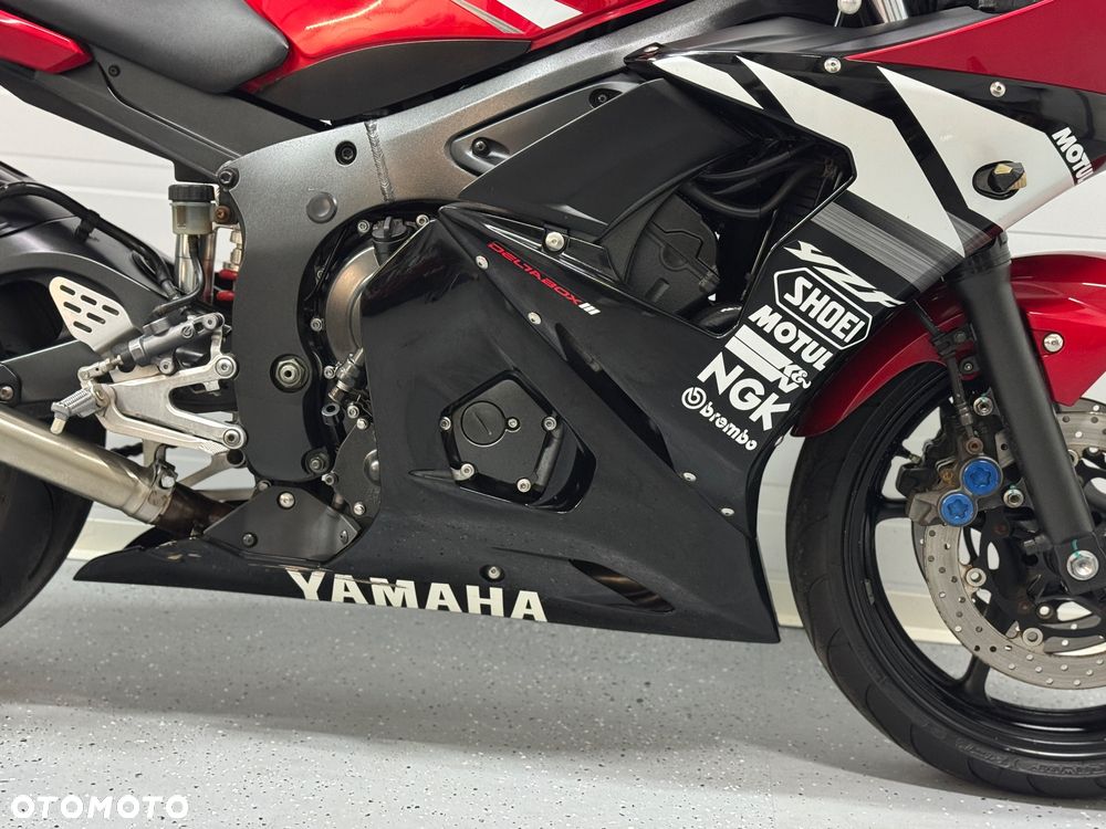 Yamaha R6 - 9