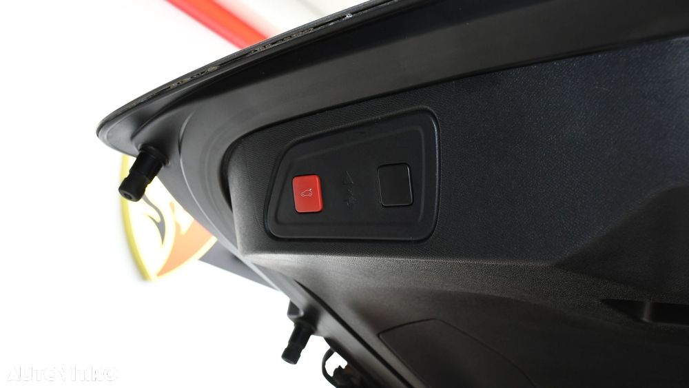 Citroën C5 Aircross 1.6 PHEV FWD 225 EAT8 Shine - 28