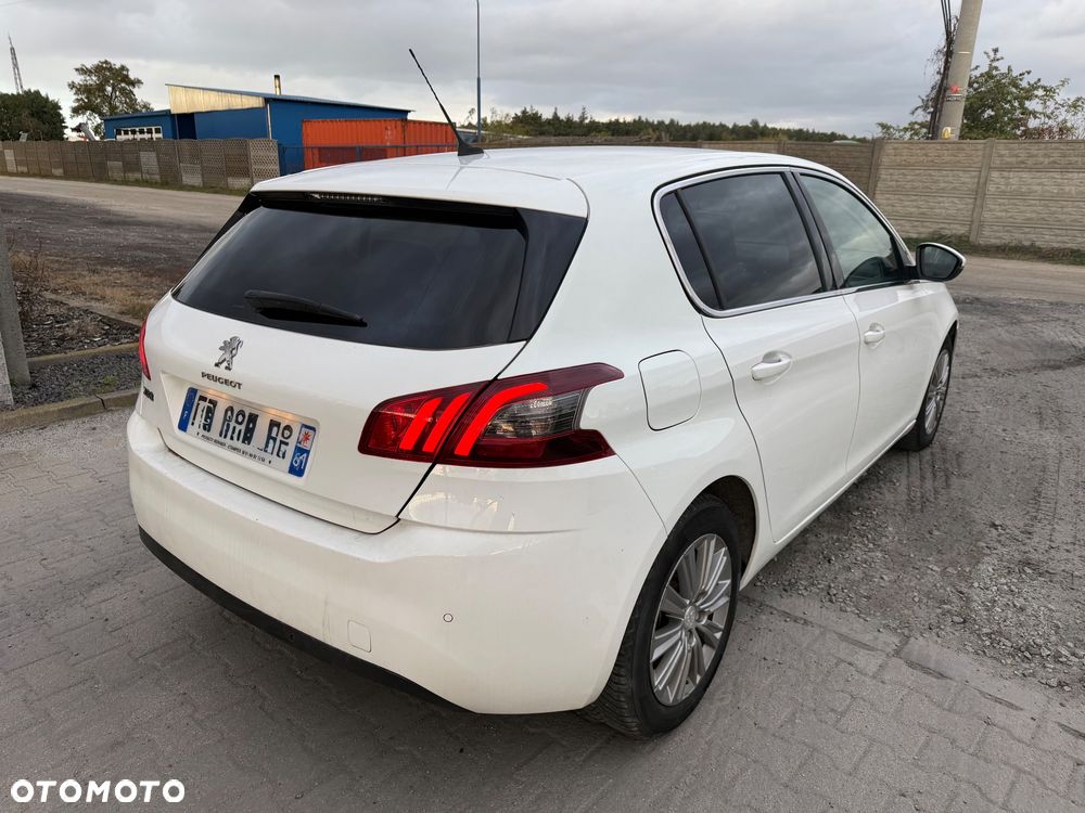 Peugeot 308 - 6