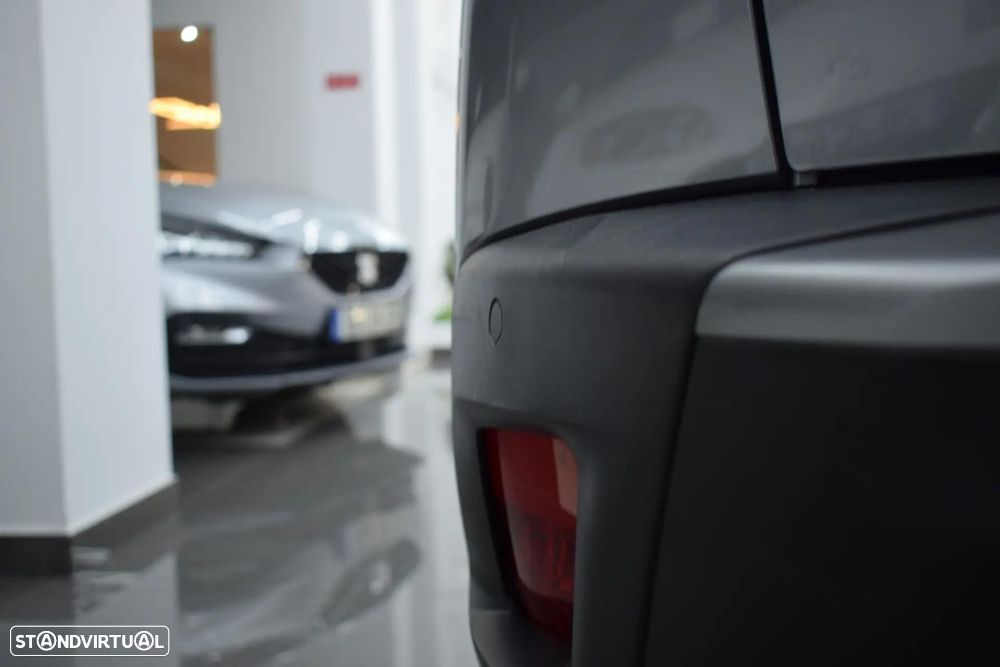 Peugeot 2008 1.2 PureTech Allure EAT8 - 6
