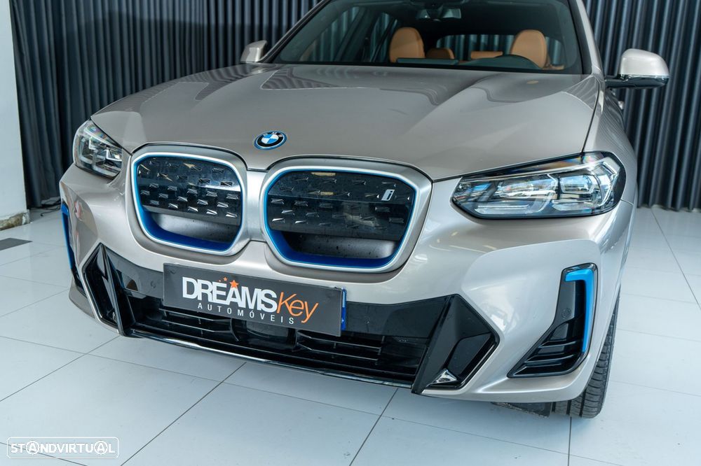 BMW iX3 M Sport Inspiring - 42