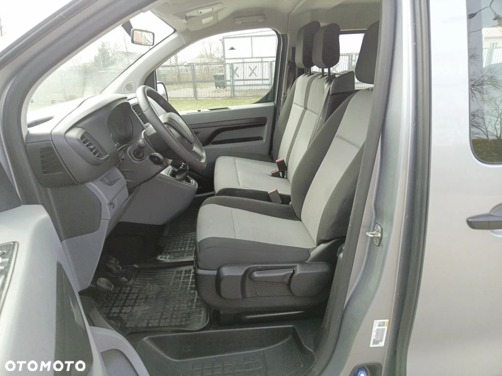 Peugeot Traveller 1.5 BlueHDi Long Business - 25