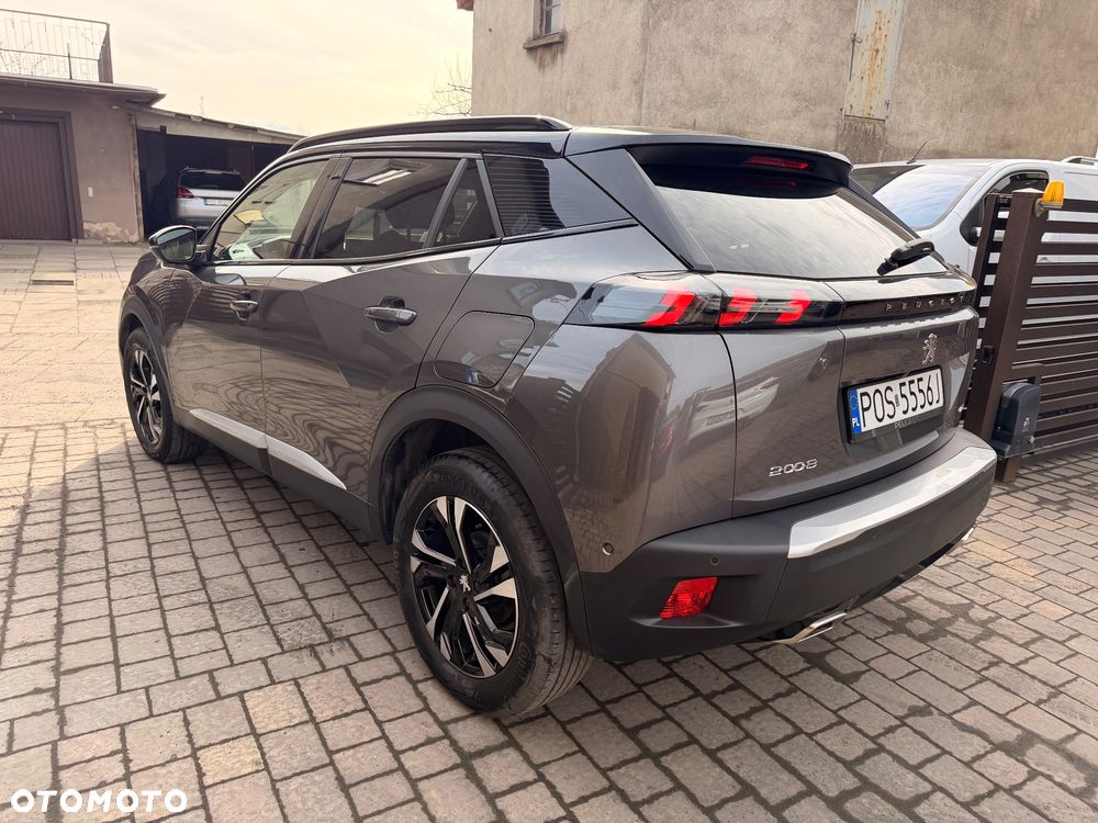 Peugeot 2008 PureTech 130 EAT8 GT - 27