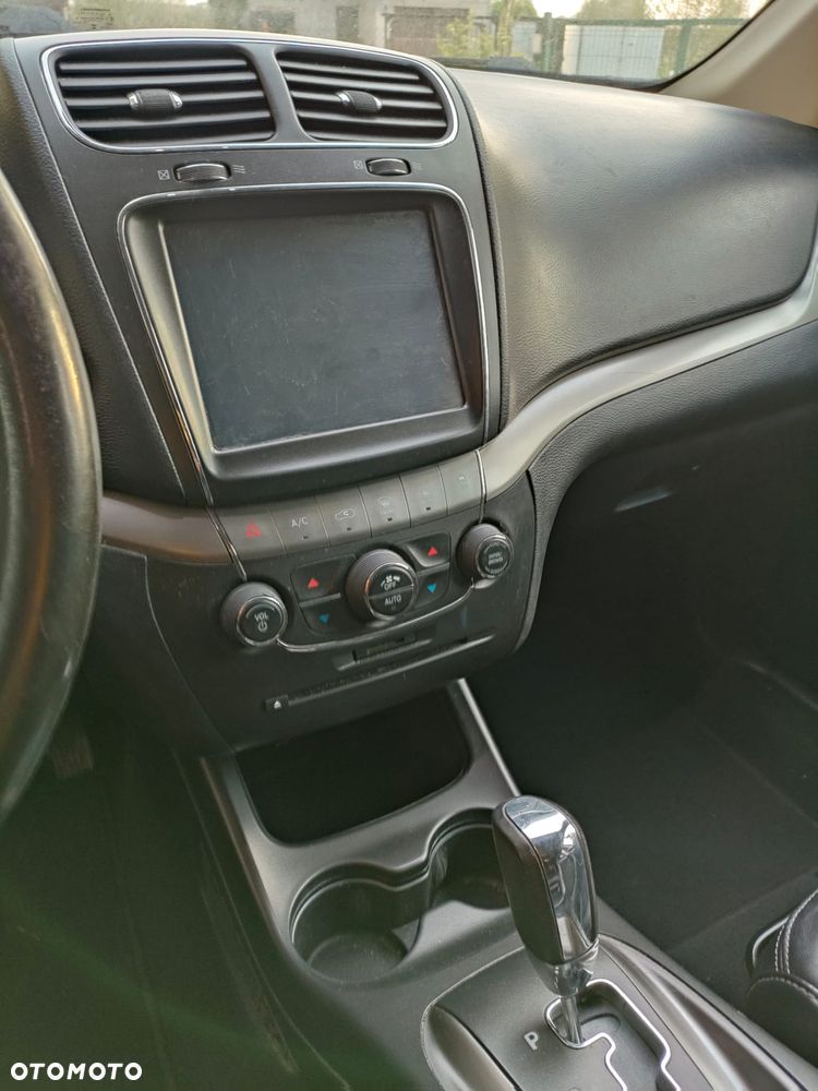 Dodge Journey - 8
