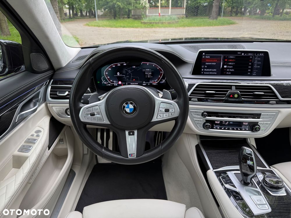 BMW Seria 7 750Li xDrive sport - 34