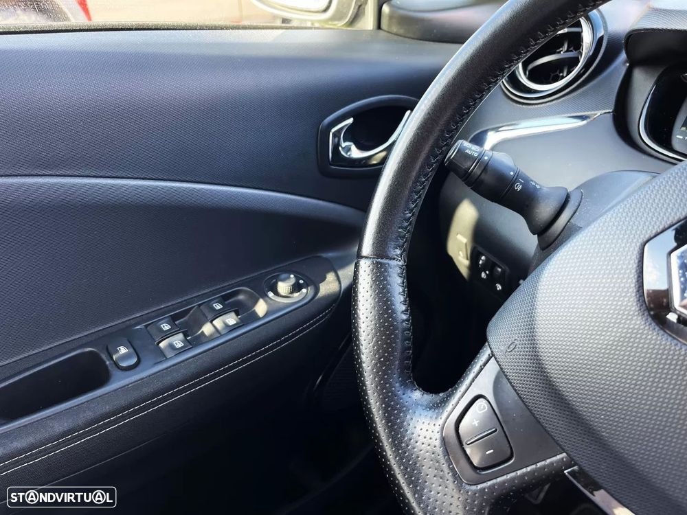 Renault Zoe (c/ Bateria) Limited 40 - 19
