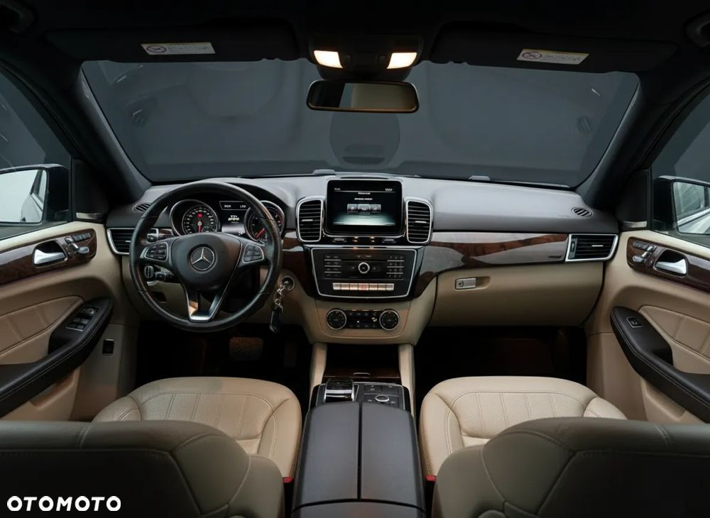 Mercedes-Benz GLE 350 d 4Matic 9G-TRONIC AMG Line - 10