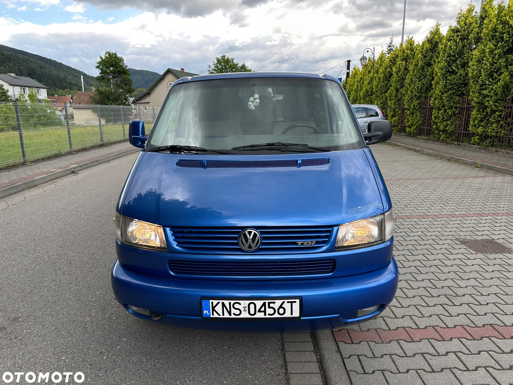 Volkswagen Multivan - 12