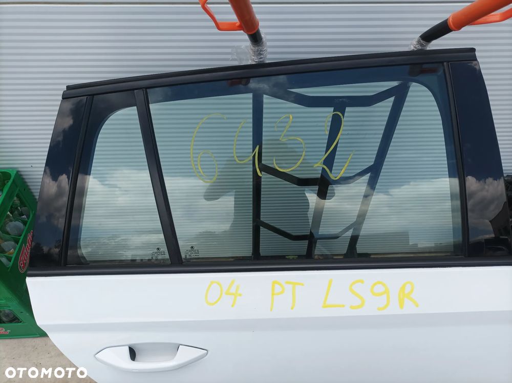 Skoda Octavia IV kombi  drzwi prawy tył prawe tylnie LS9R - 2